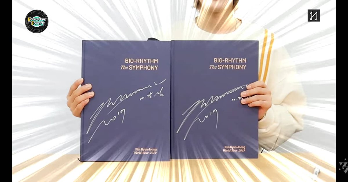 HeneciaAlienCOL's tweet photo. 30062021 hoy en miércoles de día a día con Joong 
@khj_heneciatwt entregará un detalle especial a la banda, un recuerdo de su concierto sinfónico #bio_rhythm 

https://t.co/7IsHGrasLU

#キムヒョンジュン
#김현중
#金賢重 
#KimHyunJoong 
#HENECIA https://t.co/pibwoCU2sE