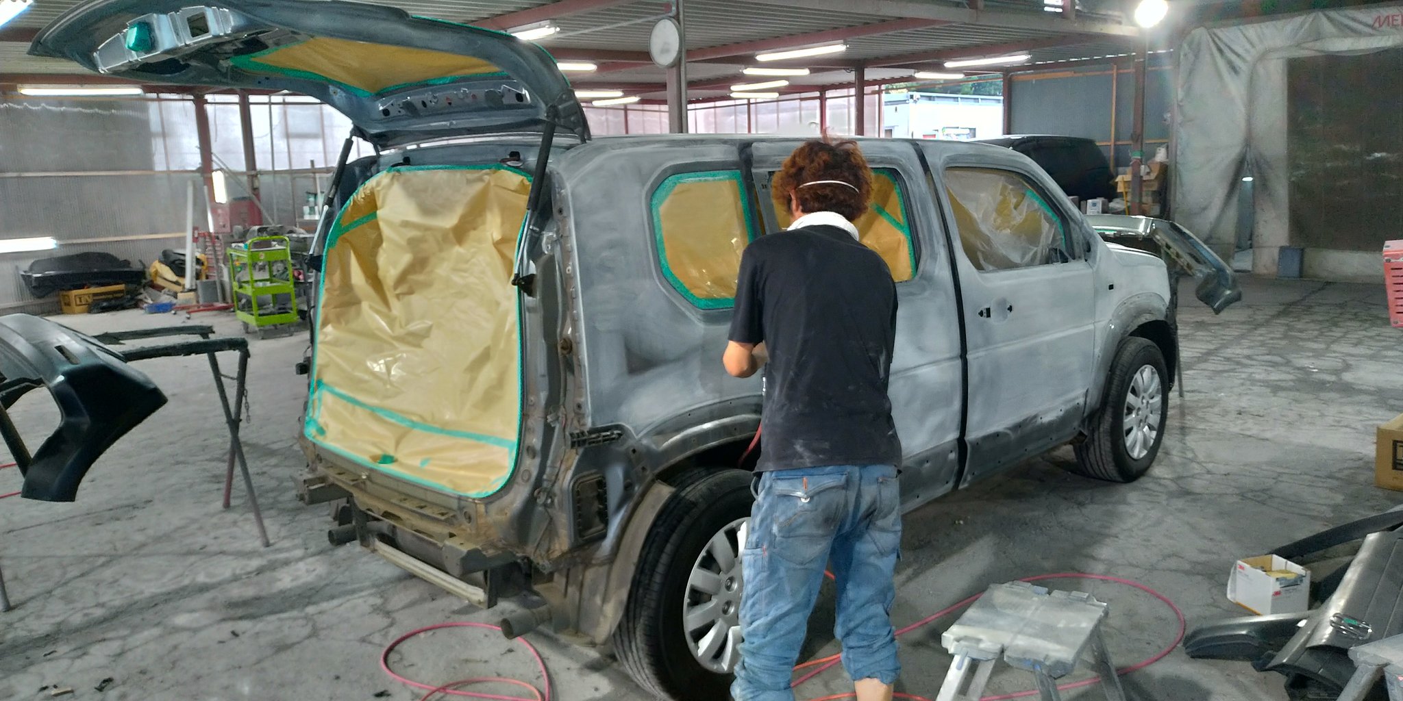 Gとdがcとtで何 クロスロード 2台まとめて進行中 どっちも Jeep アンヴィルグレー でチッピングいくのとマットブラックいくやつ ホンダクロスロード アウトドア キャンプ キャンプ好きと繋がりたい 板金女子 塗装女子 車中泊 キャンピングカー