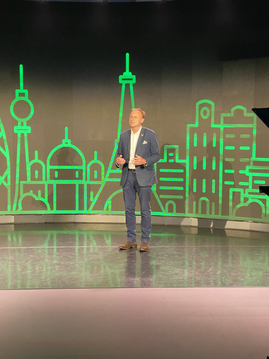 RussShaw1's tweet image. .@GavinJPoole welcomes @GlobalTechAdv & @TechLondonAdv Investor Showcase #TechForNetZero to @HereEast