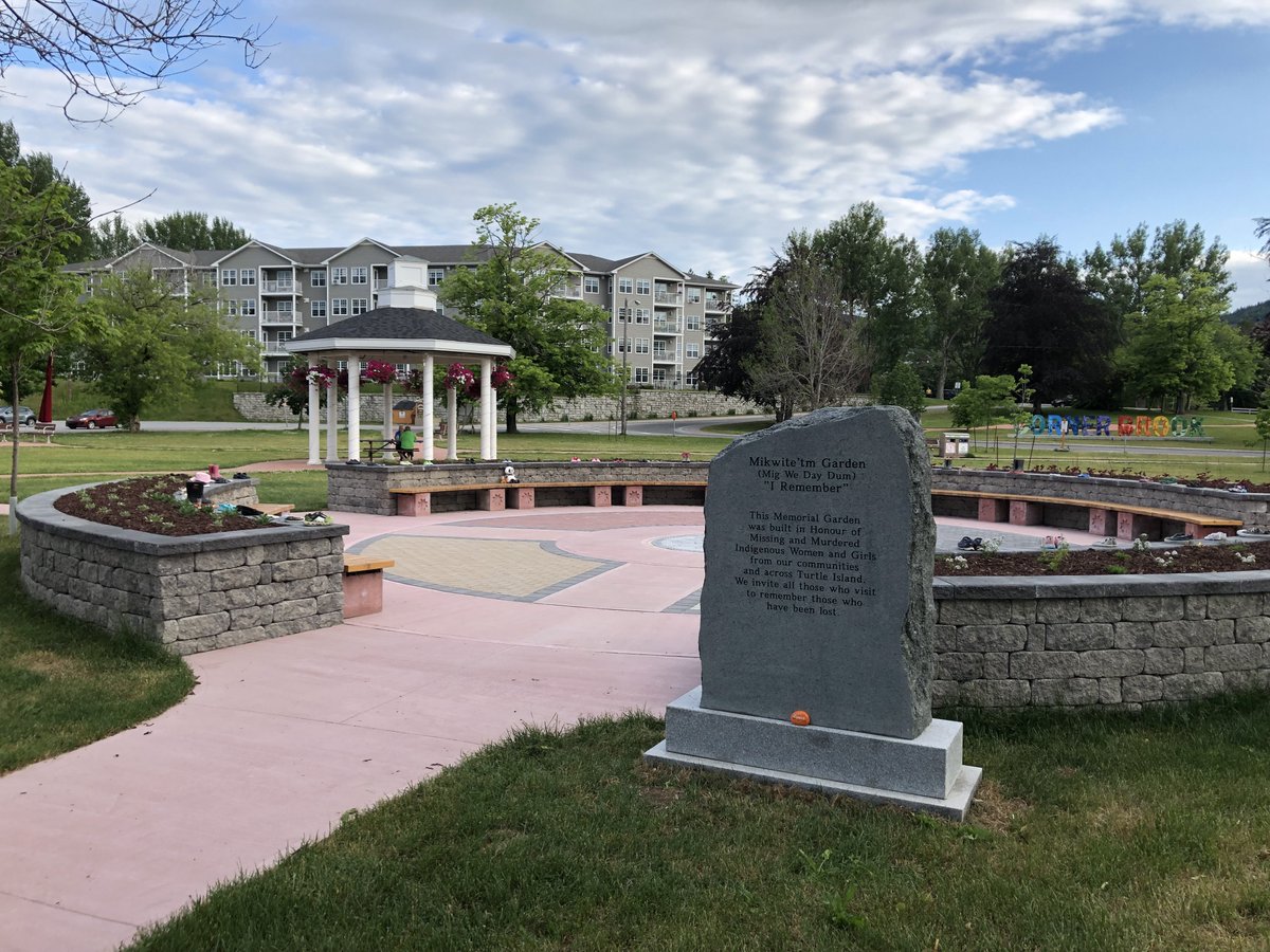 However you plan to spend tomorrow, we encourage you to take a moment and visit the Mikwite’tm Garden, a touching memorial built by <a href="/Qalipu2011/">Qalipu First Nation</a> in memory of missing and murdered indigenous women.🧵