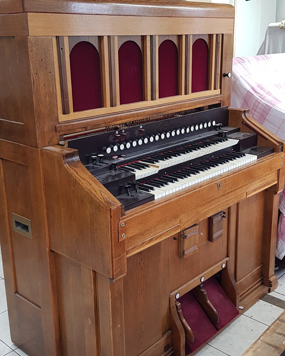 victorMANGEOL's tweet photo. SUIVAAAANT !!! #vicmangeol #jevoislavieenvosges #madeinvosges #madeinfrance #orgue #organ #orgel #organbuilder #harmonium #harmoniumdart #patrimoine #lorrainevousreveler #metiersdartgrandest #fondationbp #madeingrandest #Araap #atelierdartdefrance https://t.co/sPVEralViS