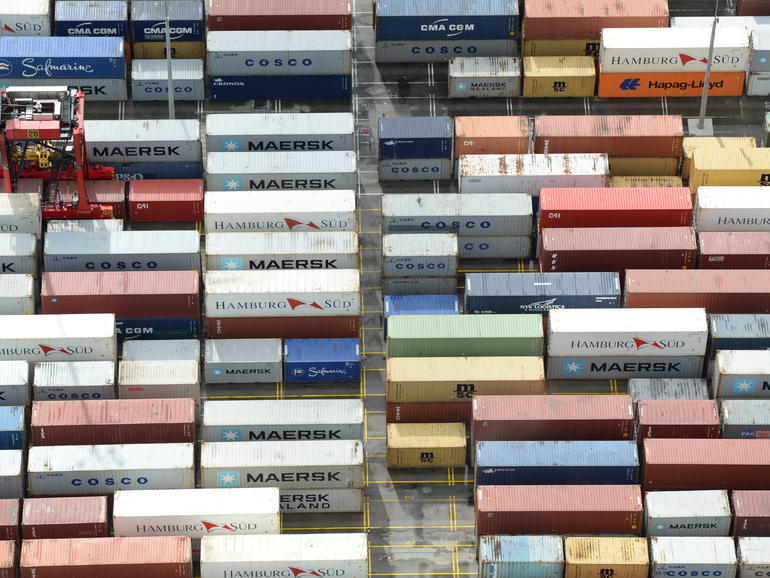 AustraliaAi's tweet photo. Trellis Data using machine learning to analyse shipping containers entering Australia - ZDNet https://t.co/TvdHIvQg8L #ai #artificialintelligence #aiaustralia #machinelearning #deeplearning https://t.co/xCa4o4rJRt