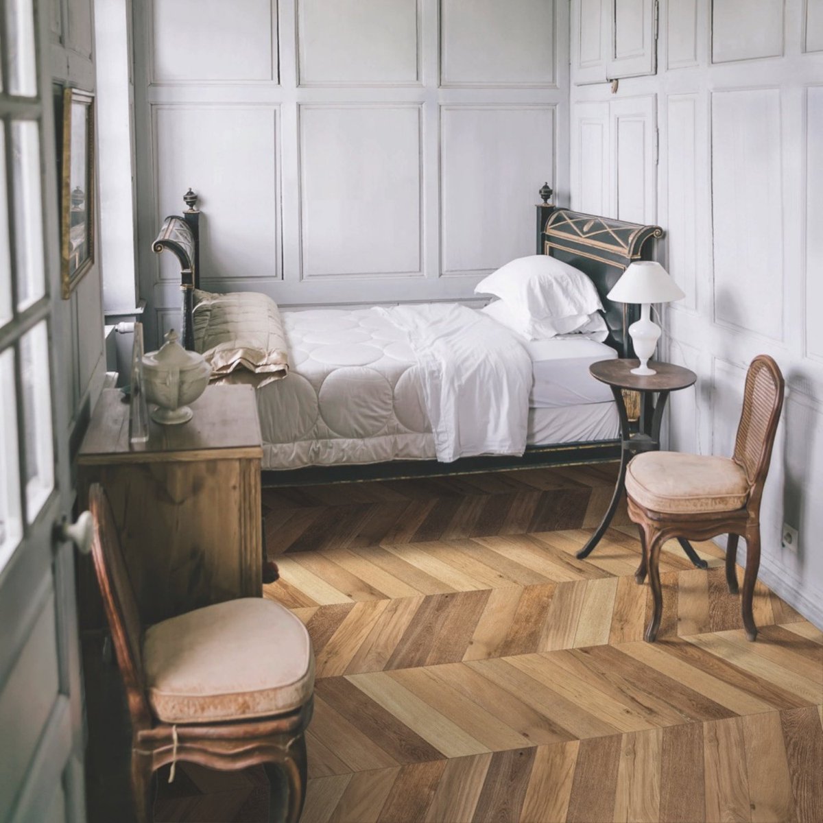 tilesandmosaics's tweet photo. Who thought you could have tiles on your bedroom floor?
Porcelain wood and Chevron – get the best of both worlds.
https://t.co/fJAgsdQ5IA
#bedroomtiles #bedroomfloortiles #woodeffecttiles #porcelaintiles #chevrontiles https://t.co/MPBVUHi8st