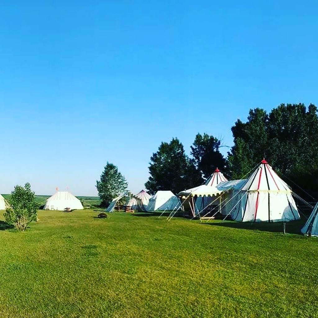 GlampingSpace's tweet photo. With more than 600 lakes and thousands of hiking trails glamping in Alberta is a great way to explore the wilderness!

Check out the top 8 Places To Go Glamping in Alberta: https://t.co/ADPnVIj5z1 
#glamping https://t.co/fFoh4GjARg