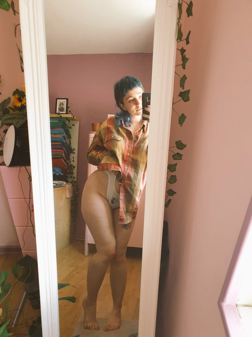 Would you date me ? 🥺 https://t.co/mI2NFtYmRa<a href="/tag/thursdaymotivation"class="tags"><span>#thursdaymotivation</span></a>