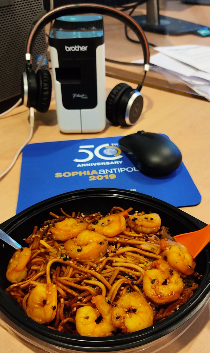 sdraperi's tweet photo. Vu les températures ce jour , un petit wok acheté sur Garbejaire et je rentre le manger avant la reprise !
C'est bien pratique d'avoir tout sous la main sur @Sophia50ans !!!
Que de changements par rapport à mes années sur @VilledeNice
Bon appétit 😆
#surmatable
#juin2021 https://t.co/DaI1ispr6q