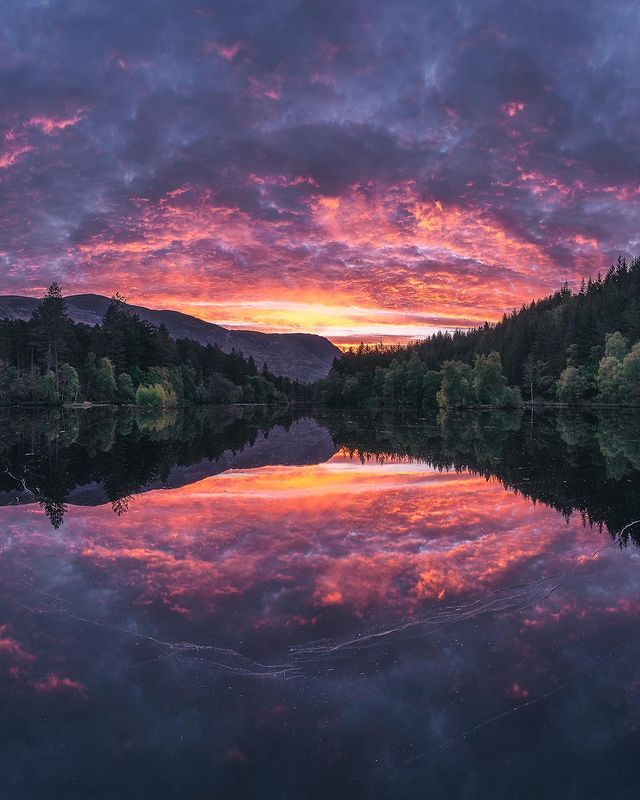 Take a moment to appreciate this incredible sunrise over #Glencoe!💕 #RespectProtectEnjoy 📍 #Highlands 📷 IG/toba_p_