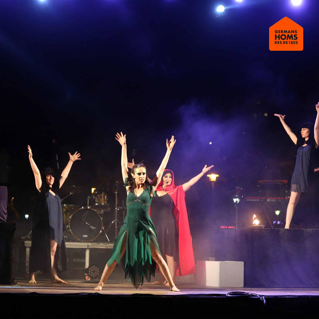 HomsRentals's tweet photo. Muntem #escenaris, #modulsvestuari i #grupselectrogens pels #espectacles de la #FestaMajorMasnou, que va tenir lloc del 25 al 29 de juny.
Necessites #muntatgeestructures o #lloguermoduls per al teu pròxim #esdeveniment? T'assessorarem! https://t.co/ixzYNgtXtz https://t.co/gE6LJxIK5P