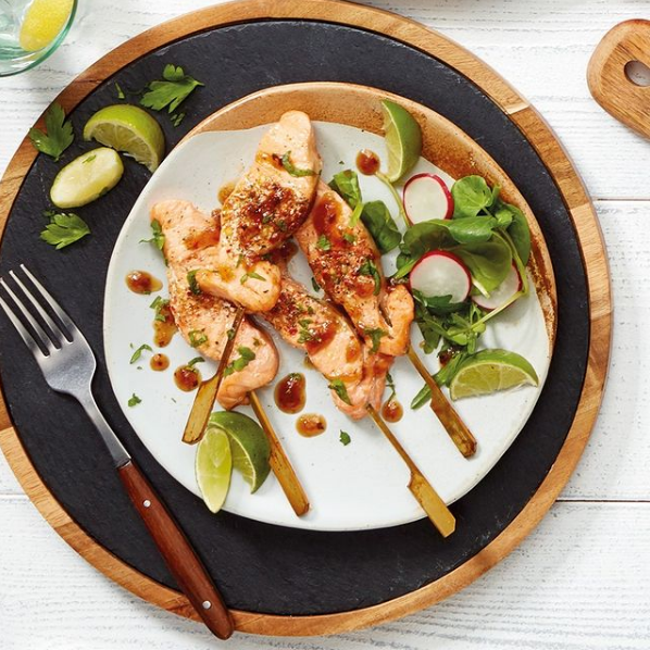 MeteorShopping's tweet photo. Abra Kebabra ✨ These Salmon Kebab Skewers from @aldiuk are just magical, with flaky fish, tangy lime and a little chilli spice. They’ll impress even the fussiest of BBQ guests!
Find them in store now. https://t.co/4E8k8WSqT9