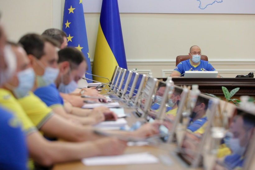 PromoteUkraine's tweet photo. Just a meeting of the Cabinet of Ministers of Ukraine 😎👍🏼🇺🇦
#Ukraine #EURO2020 https://t.co/ywal2XvQpv