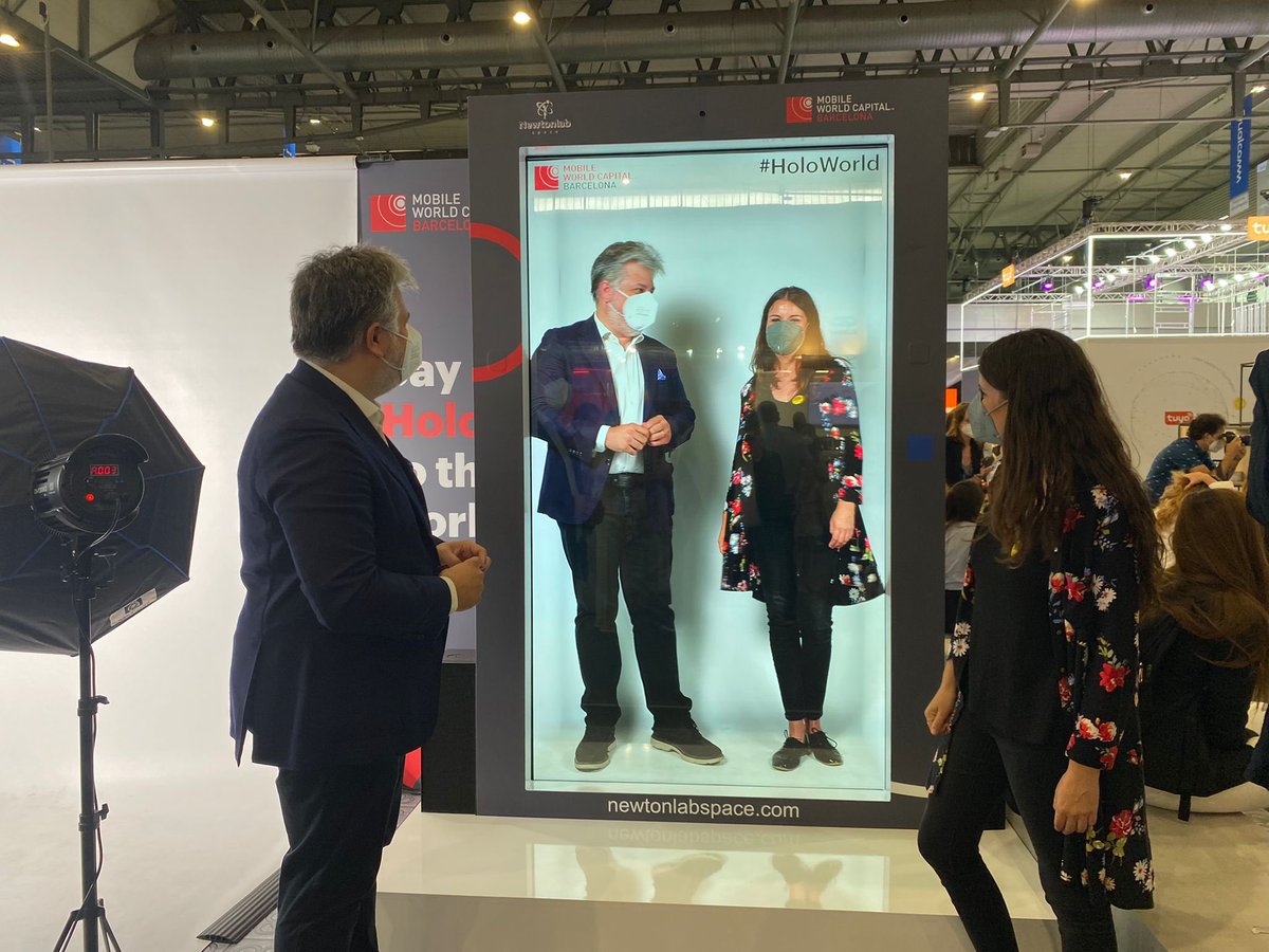 mncsls's tweet image. Visitem el #MWC2021, una oportunitat per conèixer de primera mà projectes i novetats del món de la tecnologia, i curiositats com el #HoloWorld.
Catalunya, país capdavanter!