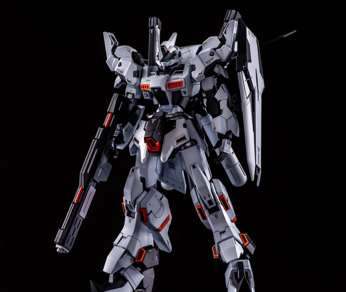 「#今月作ったプラモ晒そうぜ
今月はHG、MG、HMM の3機!
シャドーフォック」|らいなーマン@忙しいのイラスト