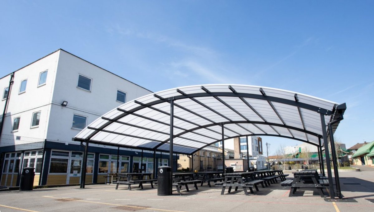 WisemanEaling's tweet photo. 🏗️ Premises Investment 2020-21| #CovidStrategies

4 x year group outdoor dining canopies installed over the🎄🕯️holiday. Finished shelters look fantastic &amp; have transformed lunchtime dining for #WisemanCommunity 🌧️🌧️ or ☀️

Our thanks @AandSlandscape: read https://t.co/6Zzmqeojo8 https://t.co/Bqko6LlQMQ