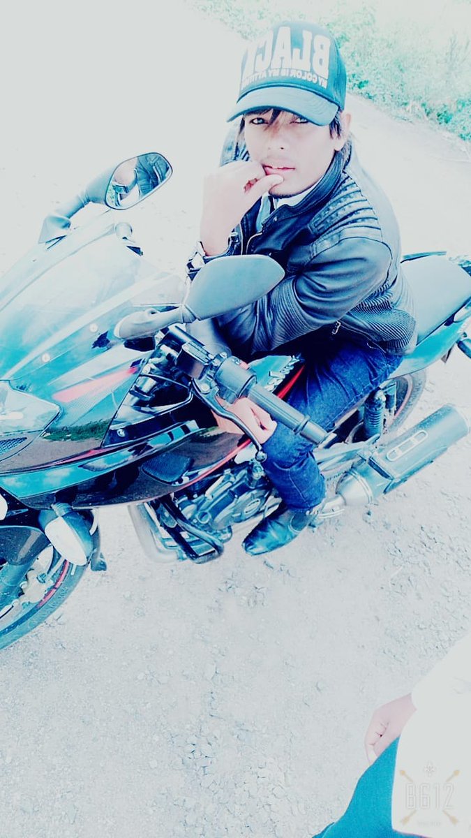 Kingofcolour1's tweet image. Sameer SSR professional painter and interior designer 🏆#sameerssr #professionalpainter #kingofcolour #banglowspecialist #ASIANPAINT #femouspainter #inaurngbad