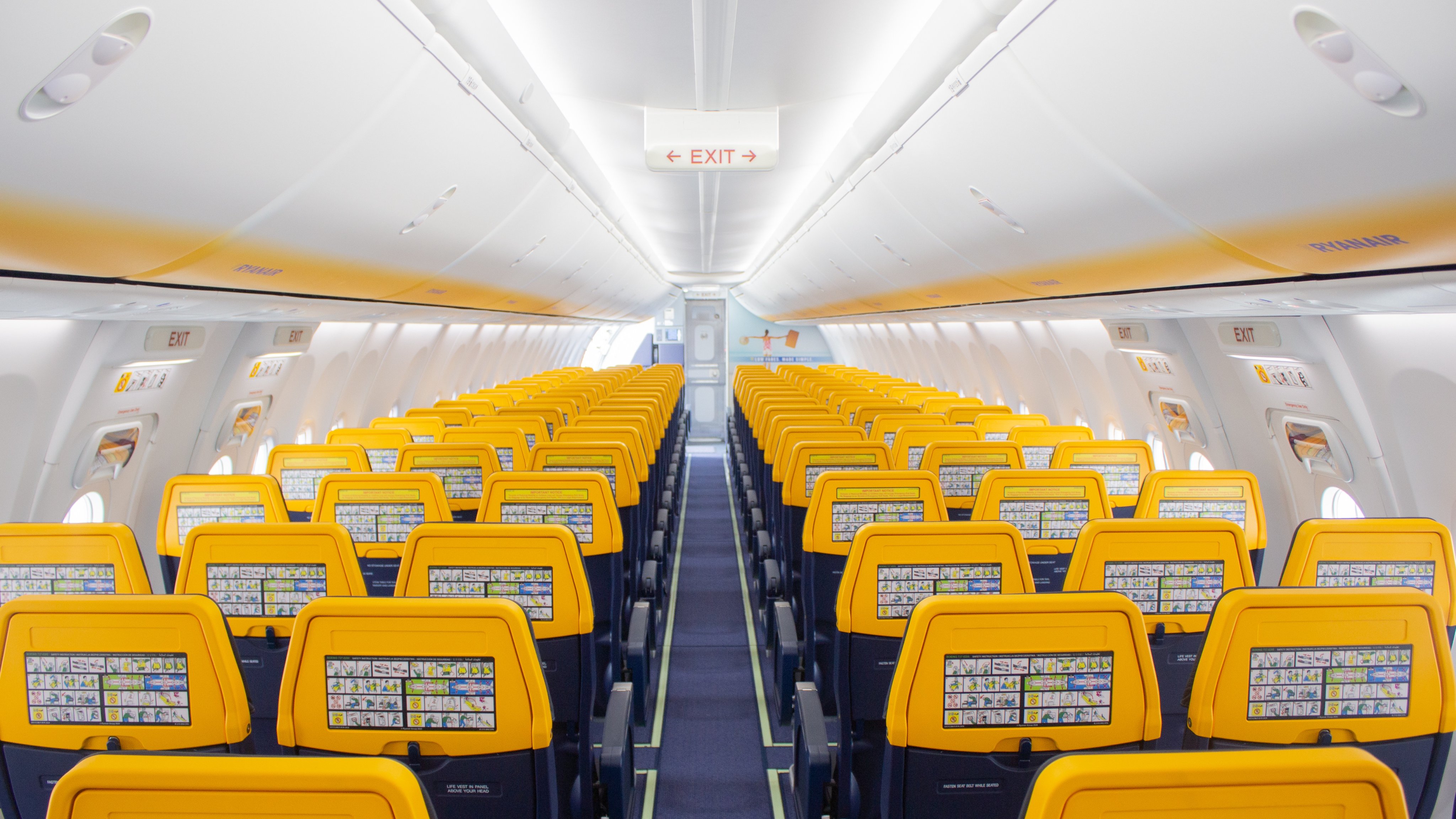 boeing 737 interior