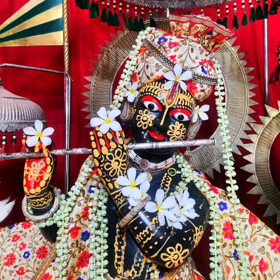 YASHKHANDAL3's tweet photo. ।।  राधे  राधे  ।। https://t.co/gAkLXc7GGk