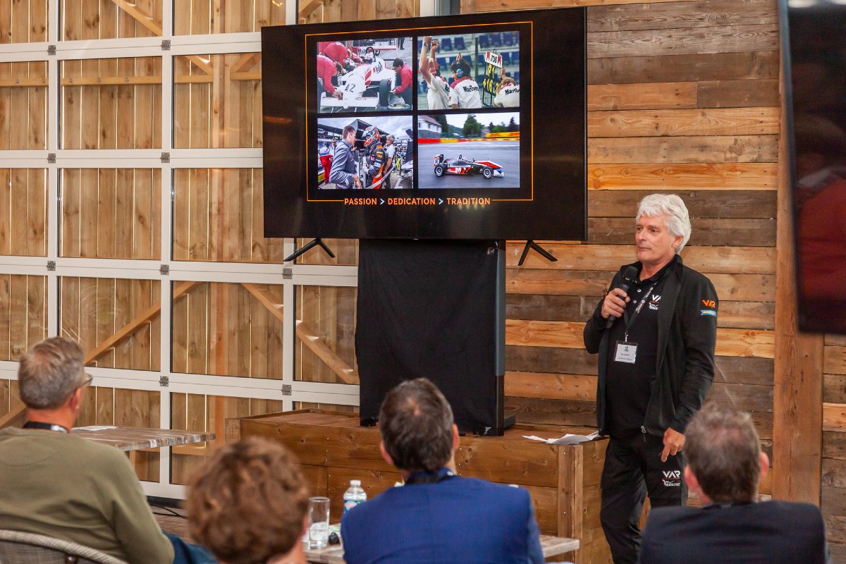 GREENN's tweet photo. Afgelopen week mochten we eindelijk weer eens een live event organiseren in samenwerking met @OZPlanten . Wat een interessante middag was het met leuke en inspirerende sprekers! https://t.co/QSiOF0JZaS