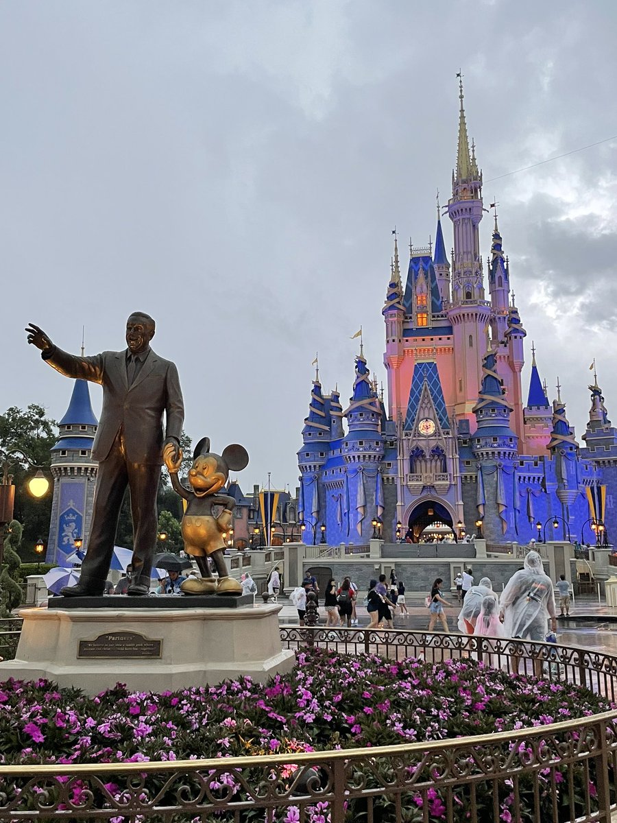 BRBetaClub's tweet photo. After a brief appearance at the final session, BRE Beta picked up Day 3 at Magic Kingdom. We rode all the things until it started pouring rain, but we still had a blast and ended the day with a gorgeous view of the castle at sunset. #BetaCon21 @nationalbetaclub @BlueRidgeISD https://t.co/qKwNdQBoL9