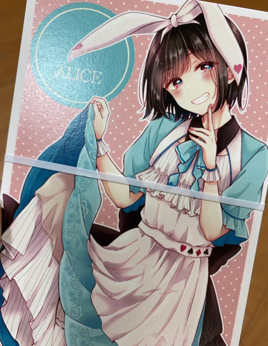 pixivコミックさんの企画ポストカードが届きました〜紙質がとても良い…!
こちらにサインを入れてから当選者さんの方に届く予定ですので、もう少々お待ちくださいませ🙏✨ 