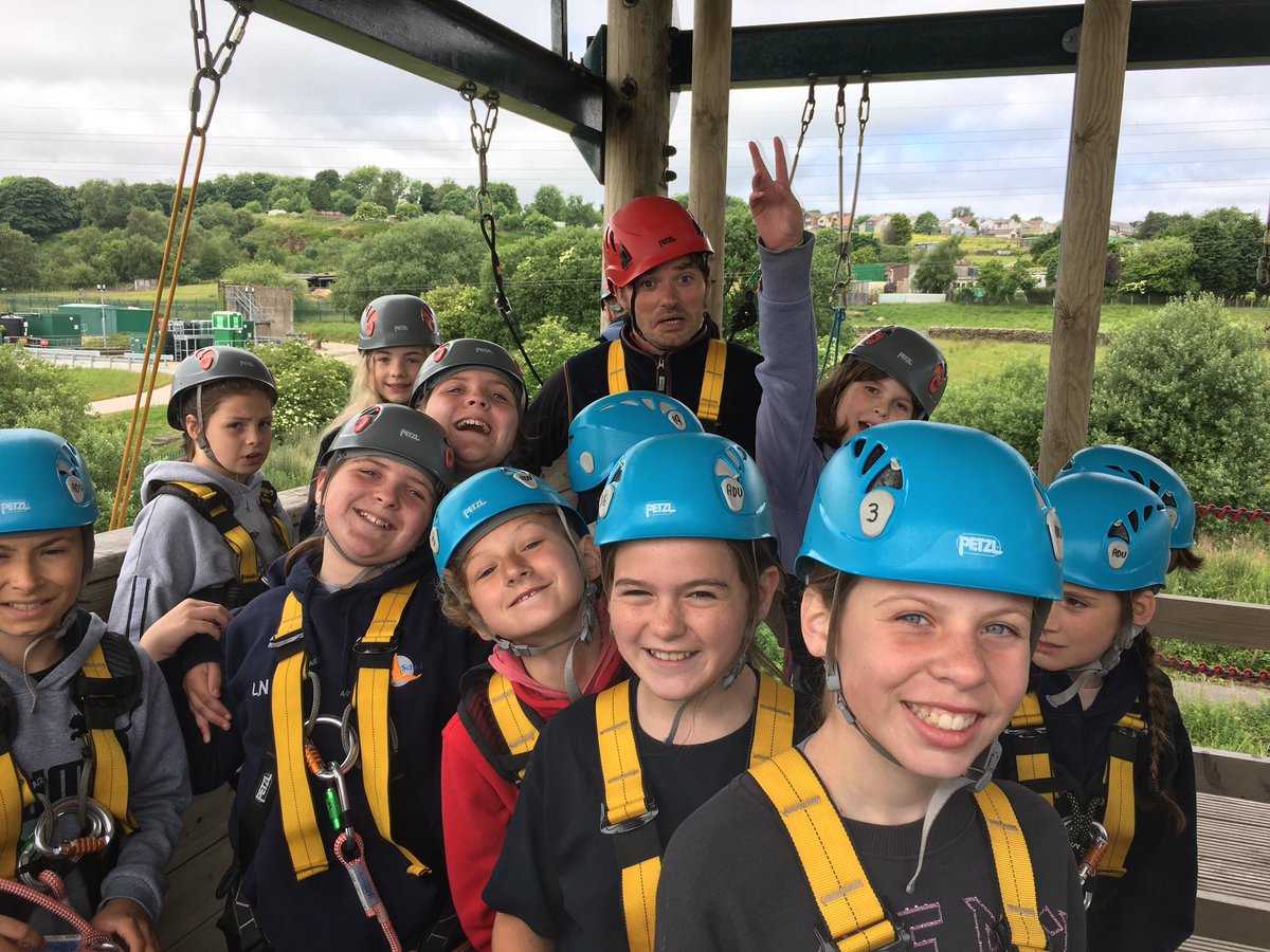 BaildonCE's tweet photo. More from the Awesome Aardvarks, making wonderful memories and facing their fears. #climbing #highropes #doepark https://t.co/k1gOTwBzZa