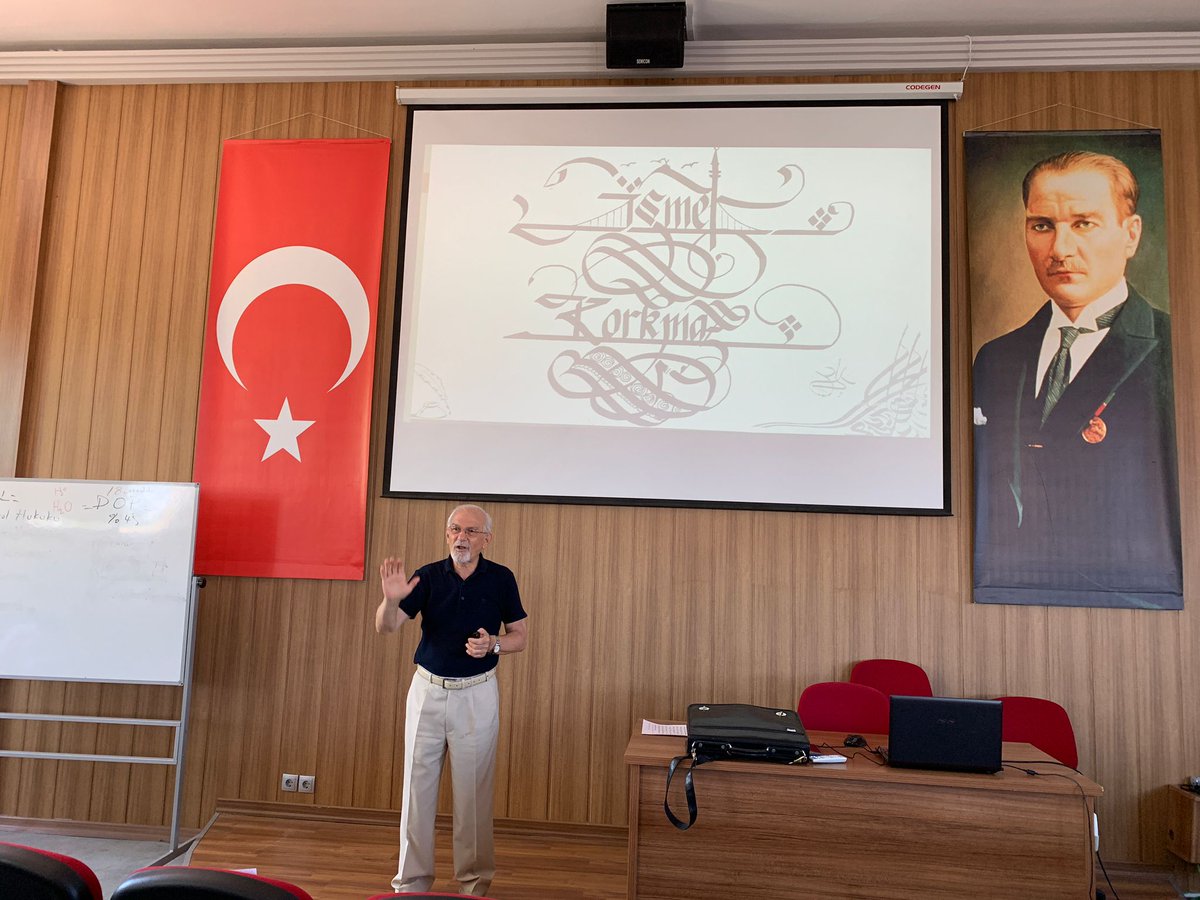 kadikoyhem's tweet photo. Hayat Boyu Öğrenen Mahalle Projesi kapsamında Kaligrafi Ustası İsmet KORMAZ ile söyleşi gerçekleştirildi. @tcmeb @ziyaselcuk @safran1958 @mebhbogm @ybuyuk34 @istanbulilmem @memleventyazici @mem_ozturk @IstmemHBO https://t.co/6OArSkytDk