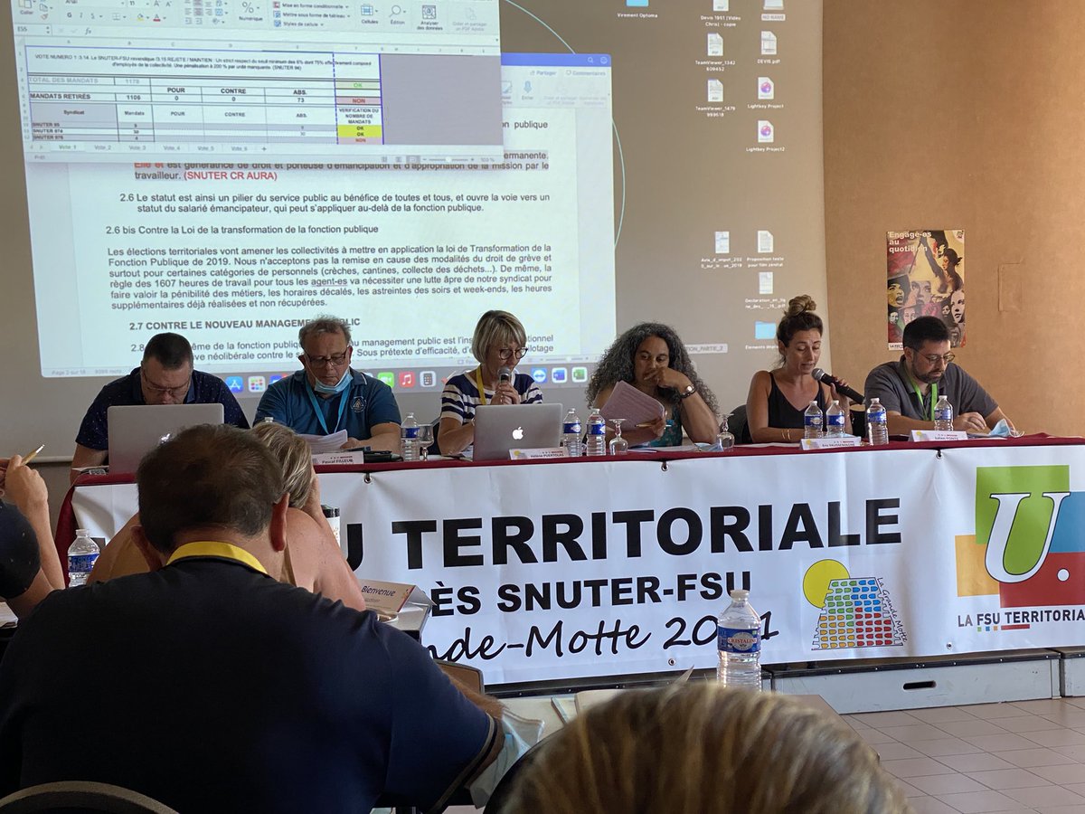 StrakyH's tweet photo. Les Travaux  continus au congre national @FSUregionSUD https://t.co/0pIC2XigBz
