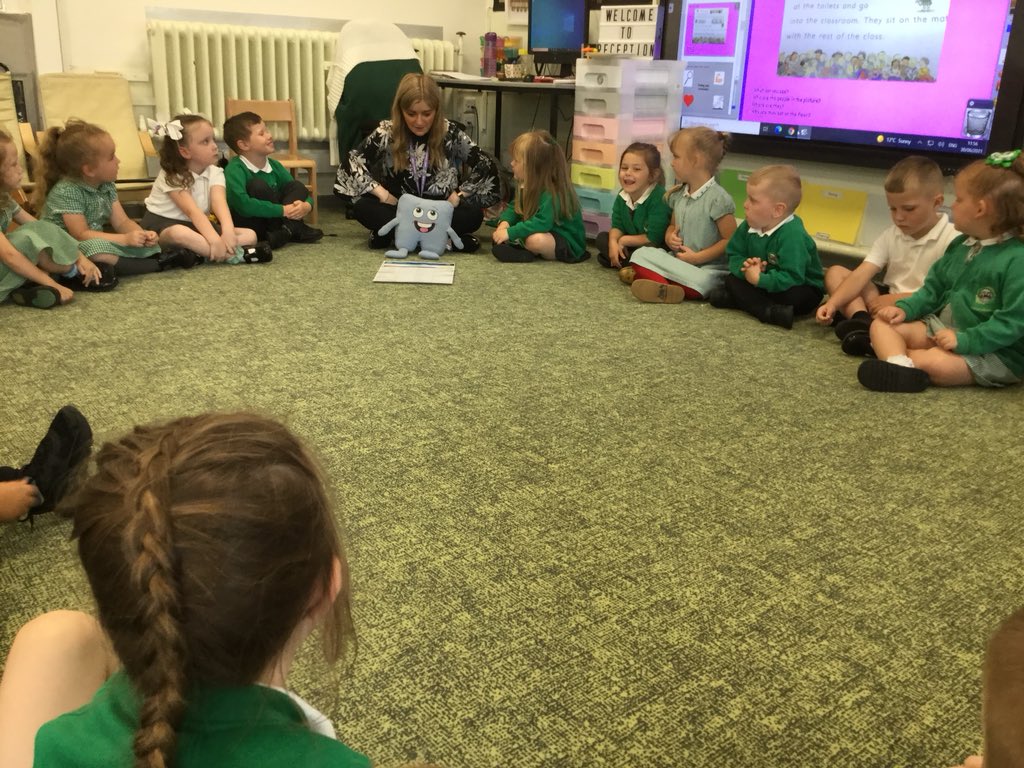 CaldiPrimary's tweet photo. We have been learning about the rewards and sanctions now that we are in Reception. We are so excited to #pushourlimits to receive some Caldi Rebels. Who will be the winning house team in our class this week?
@AETAcademies @vianclark https://t.co/CDqm0SAS3O