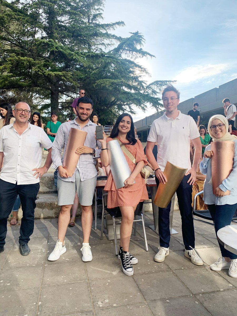 Félicitations aux lauréats du Prix des Diplômes 2020 organisé par le Syndicat des Architectes des BdR, avec l’Ordre des Architectes PACA, l’ENSA Marseille, la DRAC, le CAUE13, la DRAC et Lis Avi ! <a href="/archiSA13/">SA13</a> <a href="/croapaca/">Ordre des Architectes PACA</a> <a href="/CAUE_Marseille/">CAUE13</a> <a href="/LisAviMarseille/">Lis Avi</a> <a href="/EnsaMarseille/">ensa•marseille</a> #teamarchi