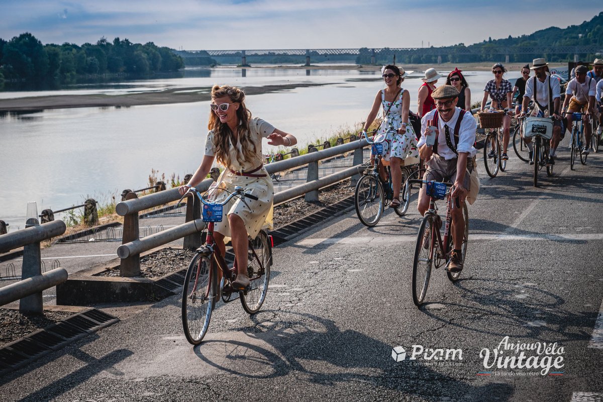 ⏰ [J-7 AVANT L'OUVERTURE DES INSCRIPTIONS !]

🚴 Nous vous attendons le mercredi 7 juillet dès midi pour réserver votre rando favorite et fendre les paysages saumurois de votre plus beau biclou les 28 et 29 août prochains ! 🚴

👉anjou-velo-vintage.com/fr/randos-retr…