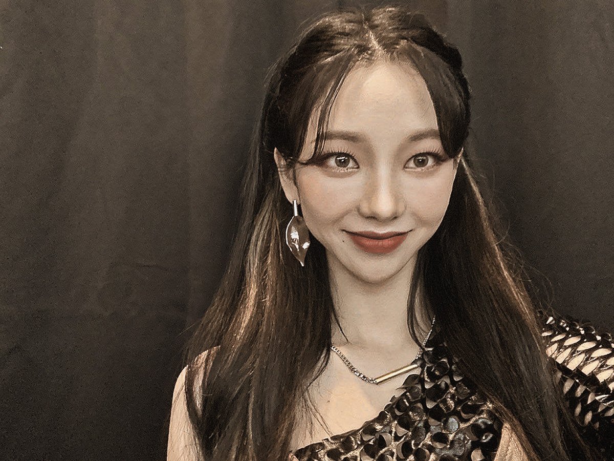 hai, aku baru balik rest.

ayo kita mutualan <3 rt / like nee.
fams or friend? go go.

#roleplayerindonesia #roleplayer #roleplayerindo #roleplayeraccount #roleplayerworld #rpindonesia #rpw #mutualanrp