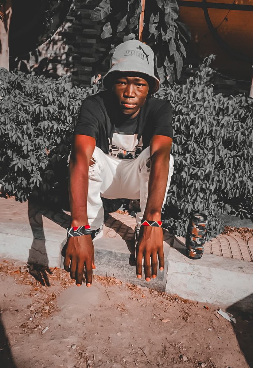 JockDiu's tweet photo. Fik Fameica 🖤🤍👽🌈🥵 https://t.co/8DutTWVaW6