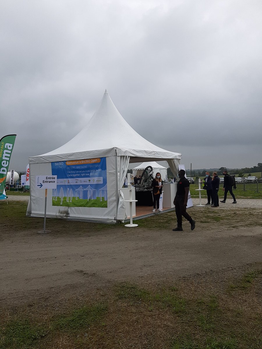 bio360expo's tweet photo. Notre salon a ouvert ses portes ce matin. Heureux de vous retrouver en face à face dans une atmosphère conviviale ! #Bio360open #Retiers #biogaz #methanisation #GNV #bioGNV @bio360expo https://t.co/2QRBlRMkV7