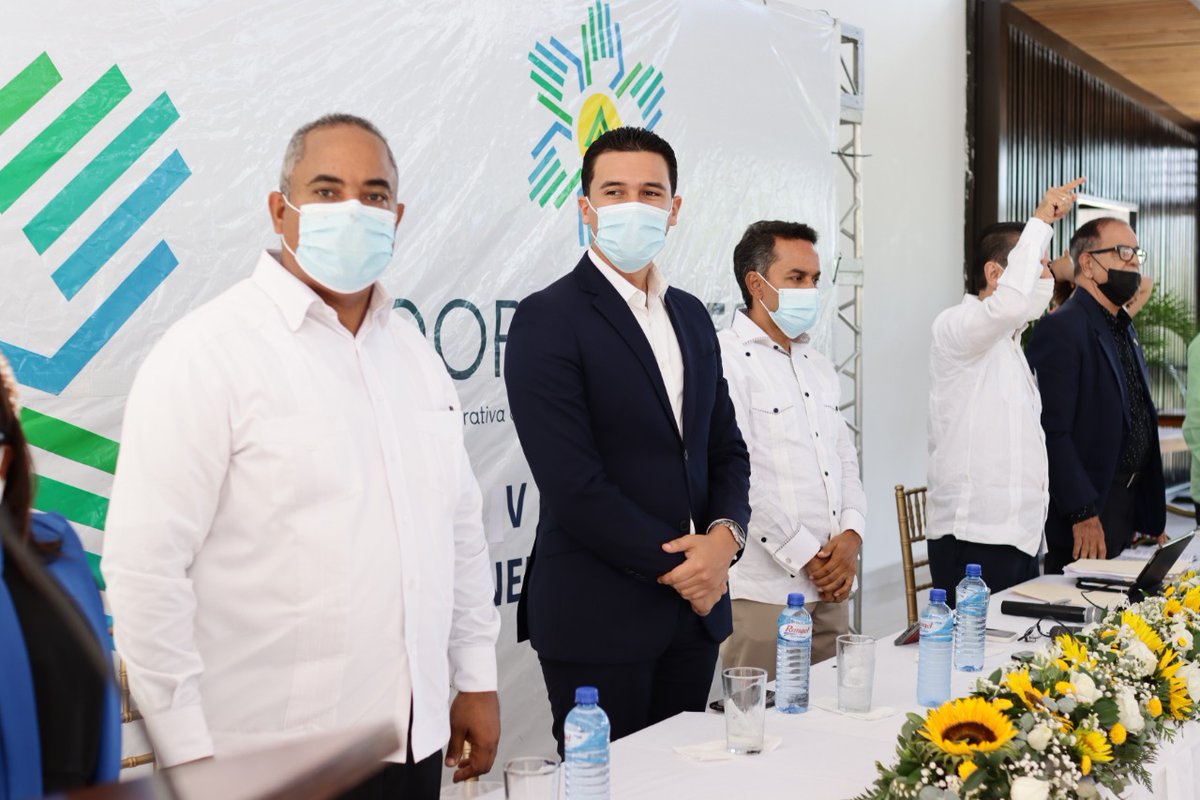 Nos emociona ser parte de momentos importantes para nuestros aliados.

Gracias @cooperativasanrafael por permitirnos acompañarlos durante la celebración de su V Asamblea General de Socios.

#CUNAMutualGroup #ContigoSiempre☔️