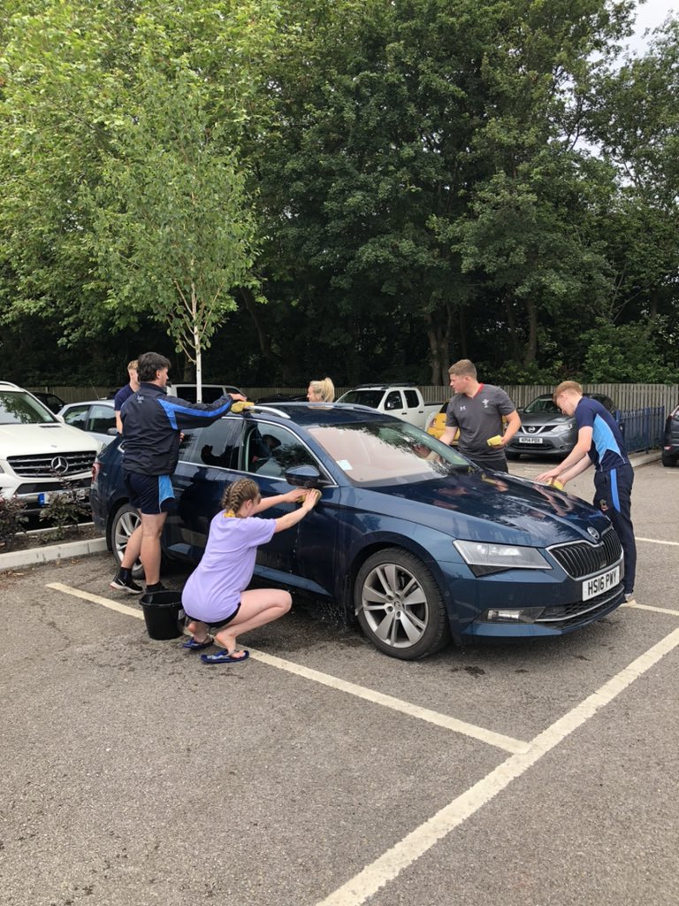 So much fun at our House Charity Fundraising Day - and thank you so much to our generous families who have helped us raise over £3000 for our House Charities <a href="/HeartHeroes1/">Heart Heroes |Charity|❤️</a> <a href="/DeanFarmTrust/">Dean Farm Trust 🤍</a> &amp; <a href="/AcornsHospice/">Acorns Children's Hospice</a> 💕