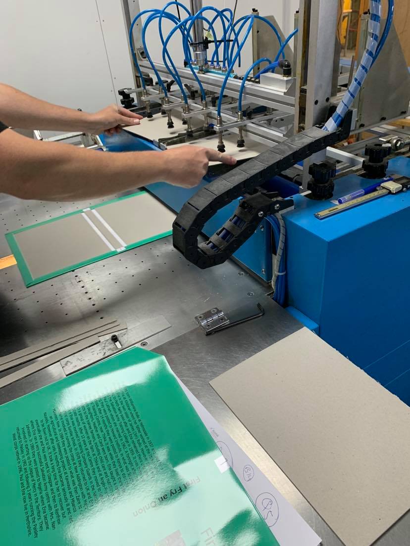 BookPrintingUK's tweet photo. Our print room is always hard at work to ensure your books are presented to the highest quality๐จ๏ธ๐
#printroom #qualitybooks https://t.co/5YD3otnkB1
