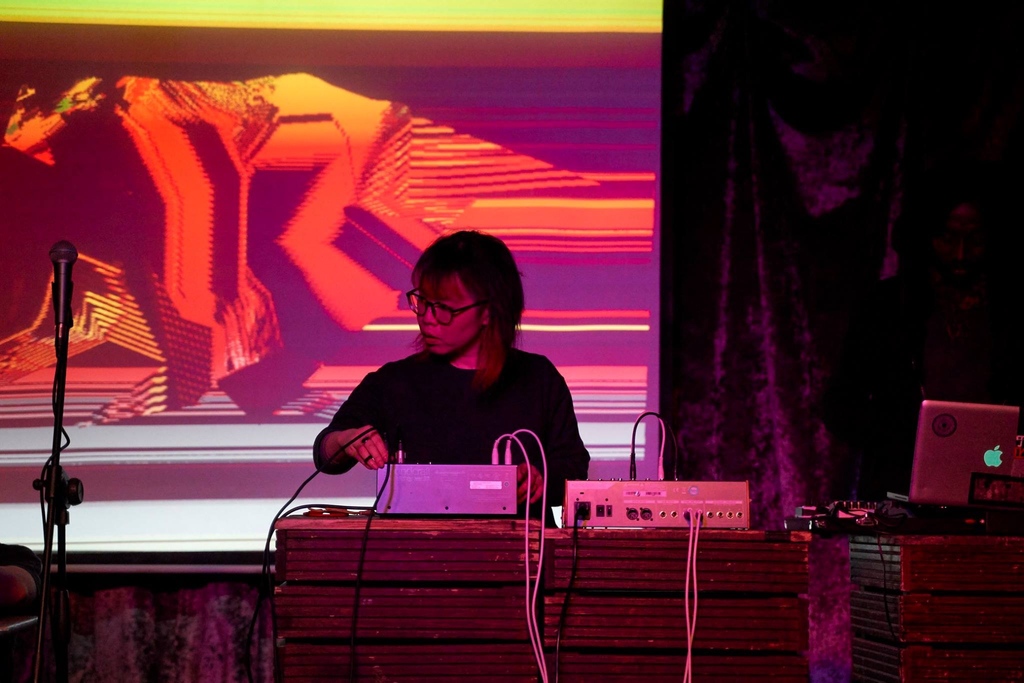 Lucia H Chung (@encreuxmusic) | Twitter