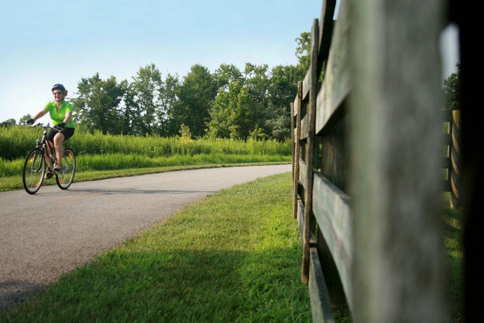 MORPC's tweet photo. Central Ohio Greenways incorporate natural features and provide a safe space for pedestrians and non-motorized vehicles to enjoy the outdoors. Go enjoy a trail today! #COGTrails

https://t.co/Ah0FGbZw0U https://t.co/ktCfMKxGfB