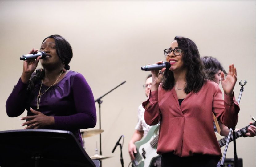 NehemiahEComm's tweet photo. A part of Nehemiah Week is usually all about Praise and lots of Worship experiences that you get to be part of despite your location.

Register for Nehemiah Week 2021 - designed to equip, inspire, and honor Kingdom business leaders. 
https://t.co/qDLW0YGBXJ https://t.co/HcyczQA8uh