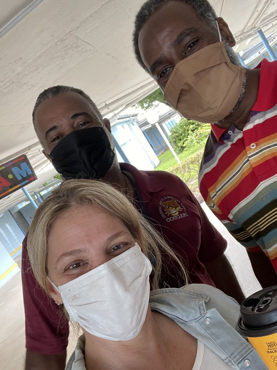 Spectacular Summer305 programs @ElemColonial  #Explore #Experience #Excel 👉🏻Free breakfast &amp; lunch for all students. <a href="/MDCPSSouth/">South Region Office</a> <a href="/SylviaDiaz/">Sylvia Diaz</a> <a href="/MDCPS_Food/">MDCPS Department of Food and Nutrition</a>