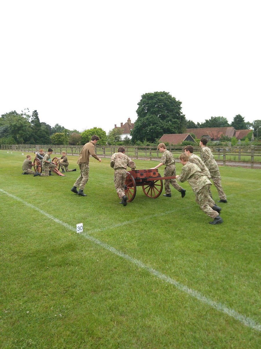 AndrewCNorman's tweet photo. This afternoon I will be mainly teaching boys how to efficiently transport cannons by hand
Obviously.
#RadleyCollege #NoOrdinaryPlace https://t.co/E9VgmssgFp