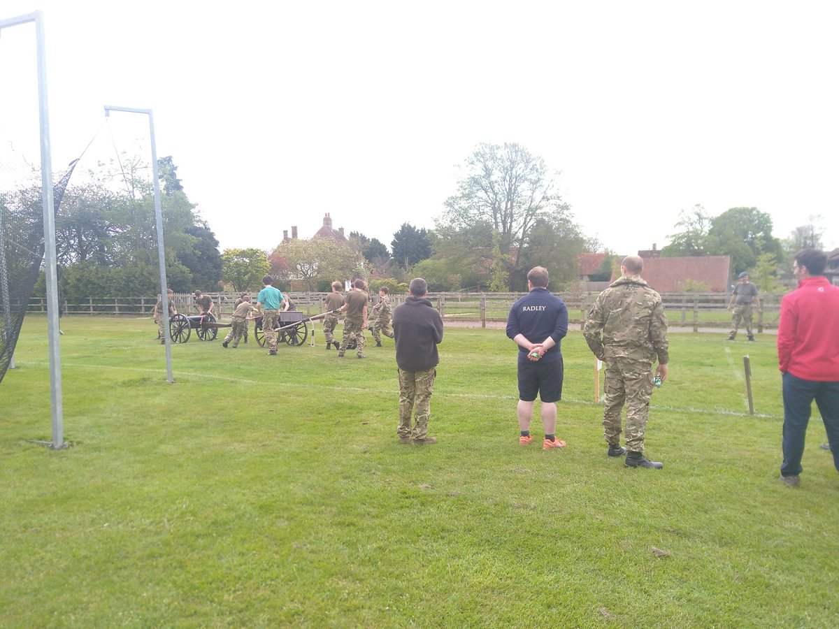 AndrewCNorman's tweet photo. This afternoon I will be mainly teaching boys how to efficiently transport cannons by hand
Obviously.
#RadleyCollege #NoOrdinaryPlace https://t.co/E9VgmssgFp