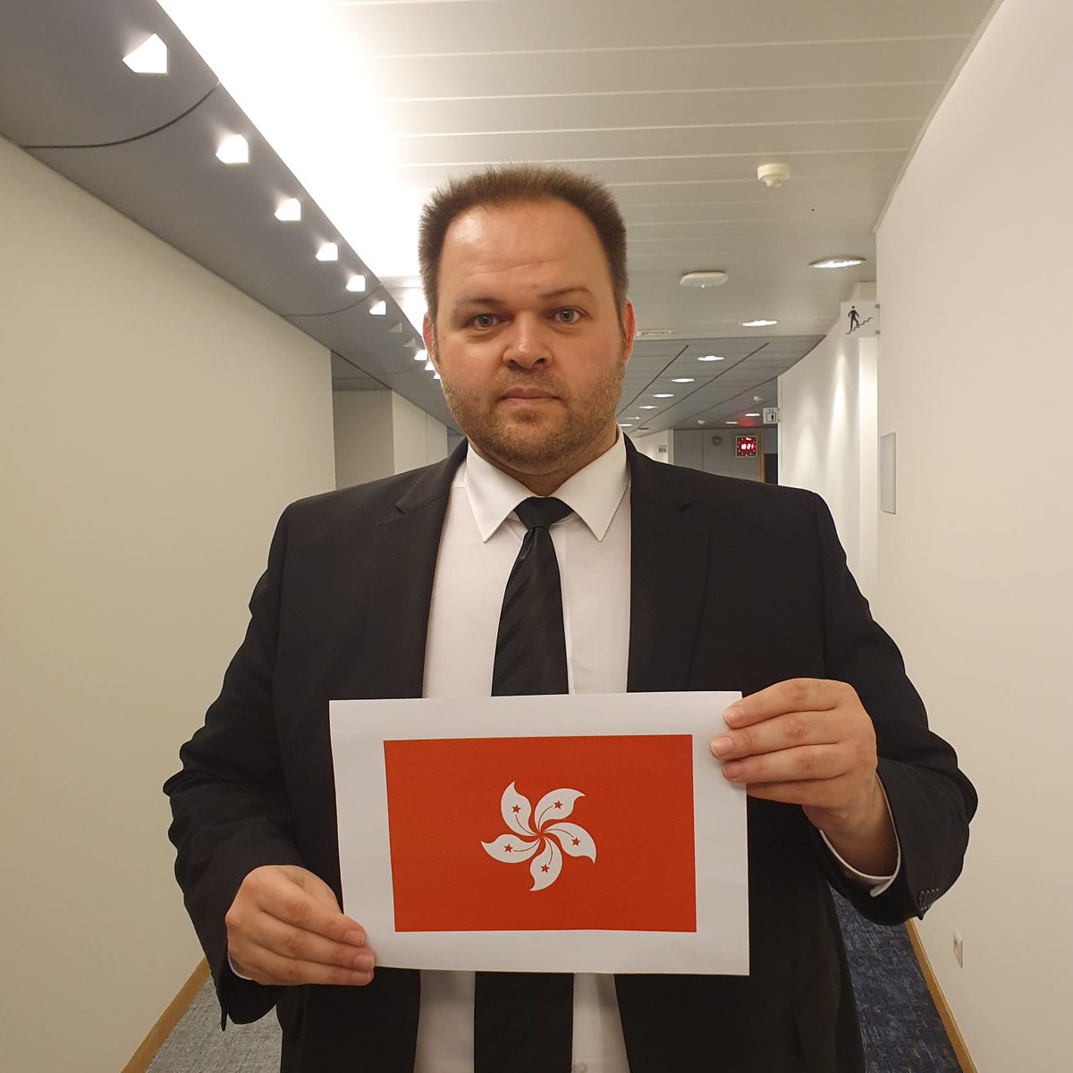 EnginEroglu_FW's tweet photo. 🇭🇰 With the 1 year mark of the #NationalSecurityLaw in HongKong, now more than ever it's time to take action. Since the law was imposed, #HongKong'ers fear arrest for actions many in the EU take for granted. It is #TimeToSanctionHK, implement a lifeboat scheme &amp; end extradition https://t.co/e5Y26pHEHi