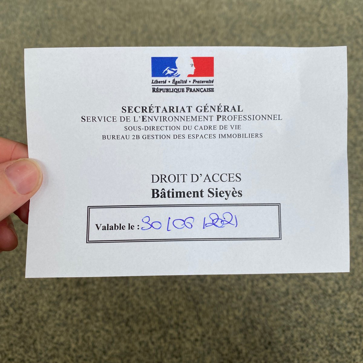 Premier arrêt de cette journée parisienne : le Service de l'Environnement Professionnel ! Nous étions invités pour discuter de la digitalisation des rencontres et du secteur de l’événementiel. 🚀
Merci <a href="/alaingriset/">Alain Griset</a> de nous permettre d’échanger et de partager notre expertise.