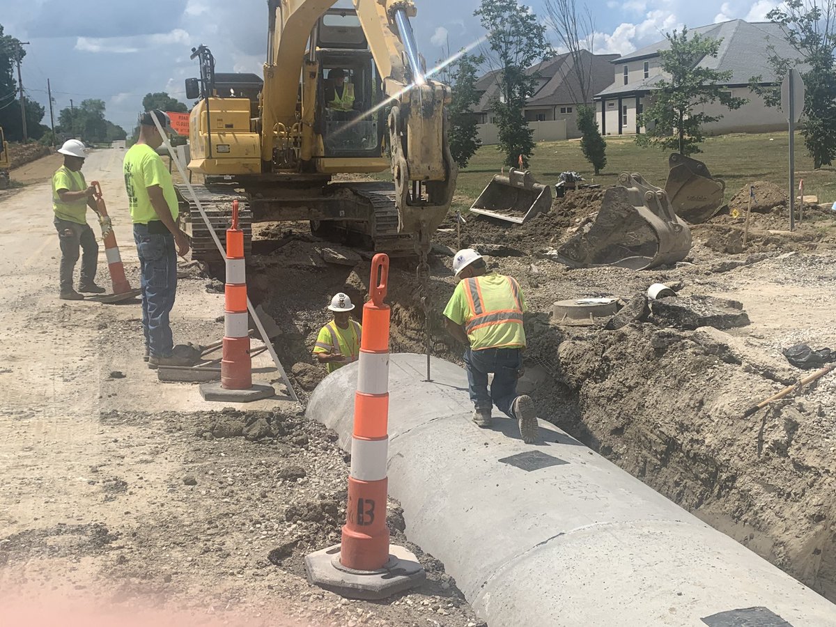 ImproveBellRoad's tweet photo. Installing large elliptical pipe and structures along Bell Road, south of Terrace Drive for Phase 3. https://t.co/3RYsCKnlZV