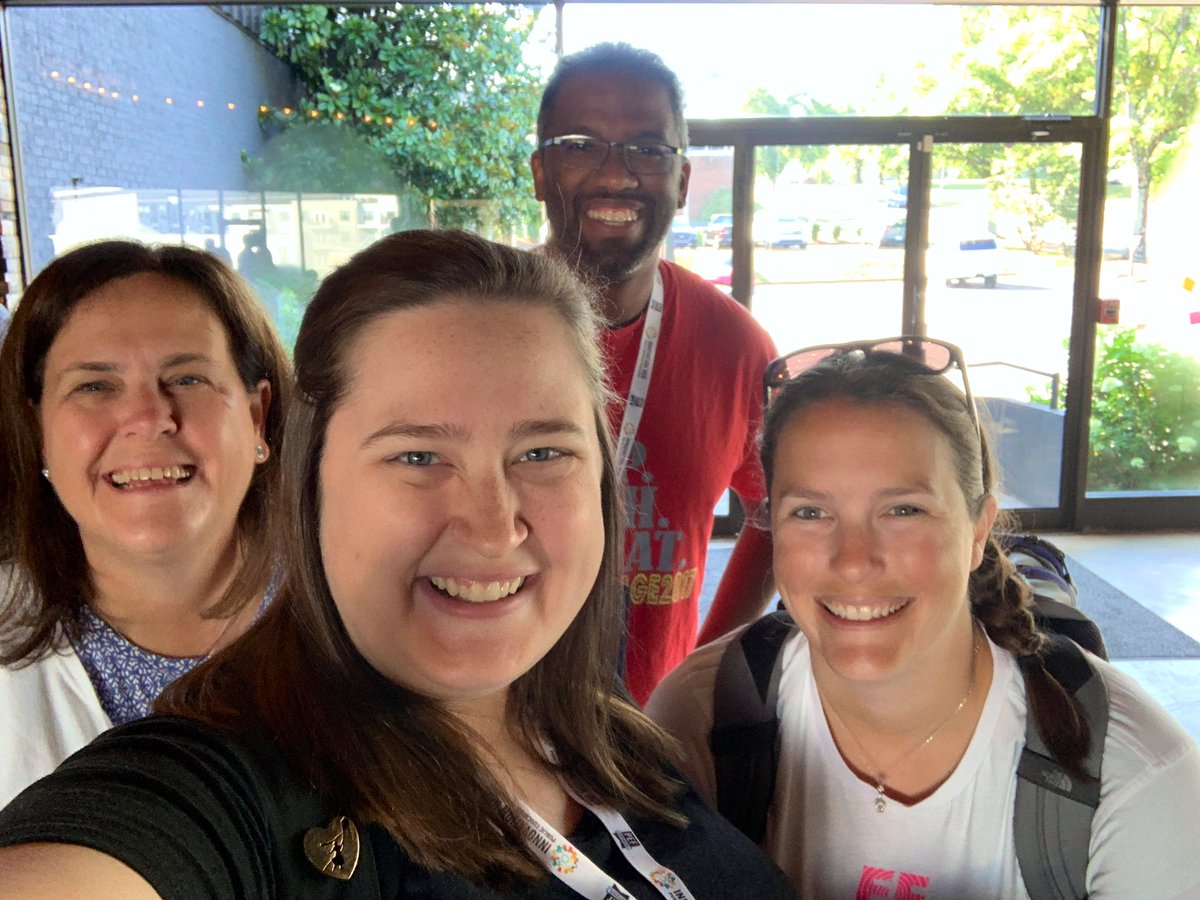 A mini @LakesideInfo reunion (missing <a href="/VHHarris/">Vanessa</a> !) we’ve had a great time at #ChattFab21 
<a href="/aoewill/">Arthur Williams</a> @Lisalaroo <a href="/KEMunson/">Kelly Munson</a> <a href="/pefchattanooga/">PEF Chattanooga</a> <a href="/PEFinnovation/">PEF Innovation Hub</a>