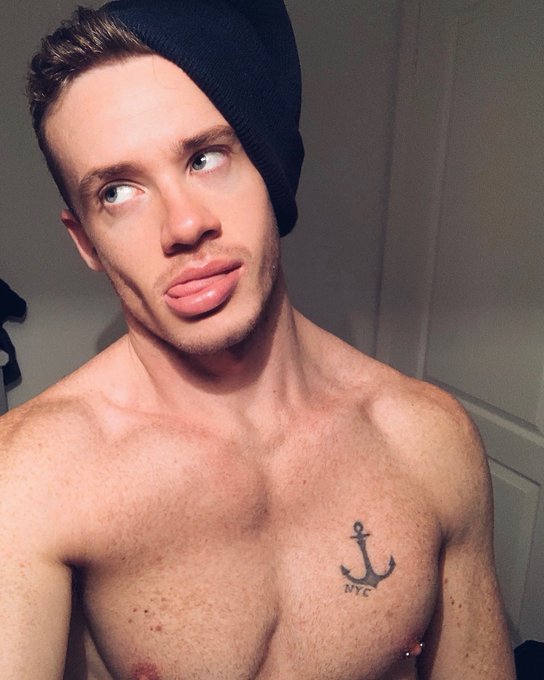 2 pic. Which ones your favourite? ?? https://t.co/2P7Mgr1H7q