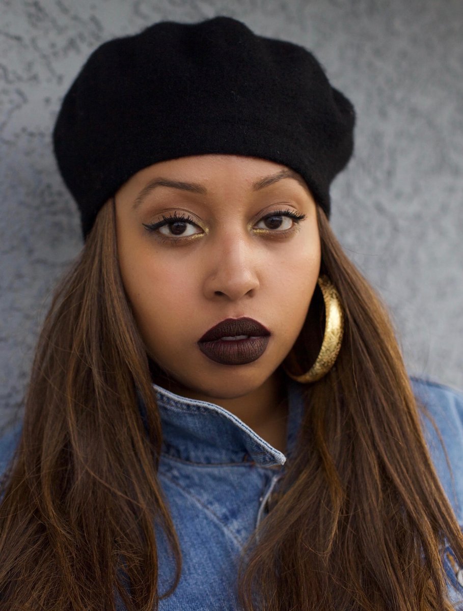 "To encounter Warsan’s work is an unforgettable experience; she writes with sharpness and tenderness and intimacy", @warsan_shire's debut poetry collection, Bless the Daughter Raised by a Voice in Her Head to publish with <a href="/ChattoBooks/">Chatto&Windus</a> and <a href="/flippedeye/">flipped eye publishing</a>: bit.ly/3x94LeX