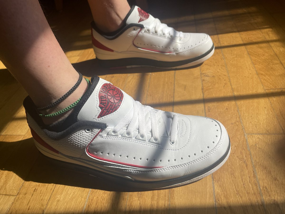 2pimp2bu's tweet photo. Day 3: I had to pull out the classic but not loved enough Air Jordan 2 Retro Lows! Most want the Highs or Melo’s; which I’d also love to own but I don’t. I will, however always own these & break them out occasionally! #KOTD #NoSneakerNeglect #FullRotation @RetailOop https://t.co/H3d5yKGad1