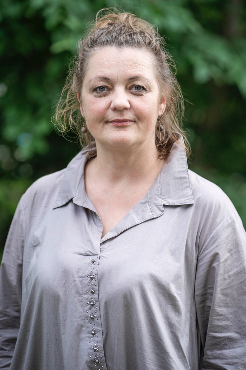 TUESILV's tweet image. “Mani tur cilvēki, mana ģimene. Covid mūsu ģimenes cilvēkus saveda pat vairāk kopā, nekā agrāk.” Projektu vadītāja Anita Birzniece #TUESILV #NVOCovid2021 tuesi.lv/mani-tur-cilve…