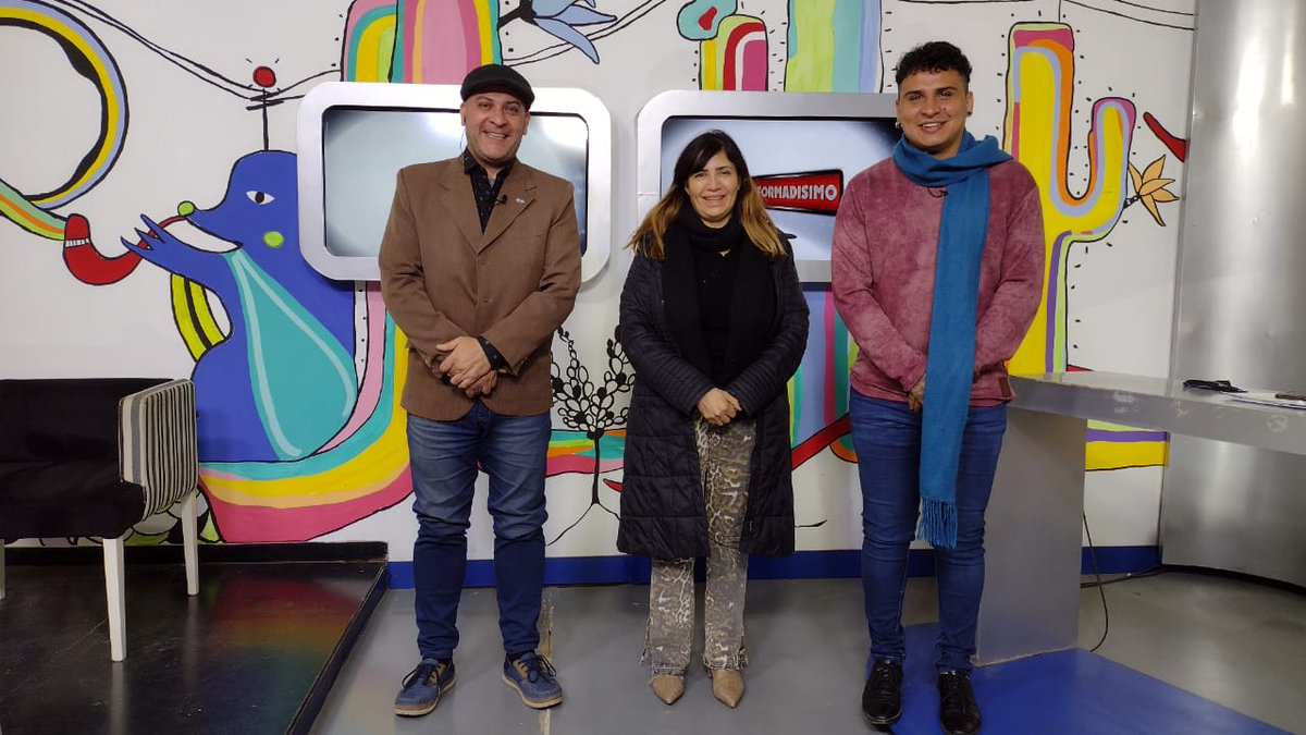 mclaudiaortiz's tweet photo. Muchas gracias a @NievasPablo y a @canal2larioja por   la invitación, y brindarme el espacio para hablar del intenso trabajo que llevamos adelante para reestructurar y poner en valor @APOSLR, la obra social de las y los riojanos https://t.co/8QzXhJb8pl